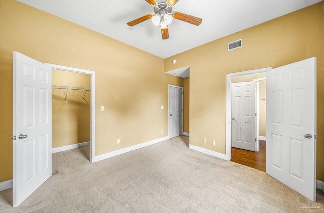 Building Photo - 7071 Lake Joanne Dr