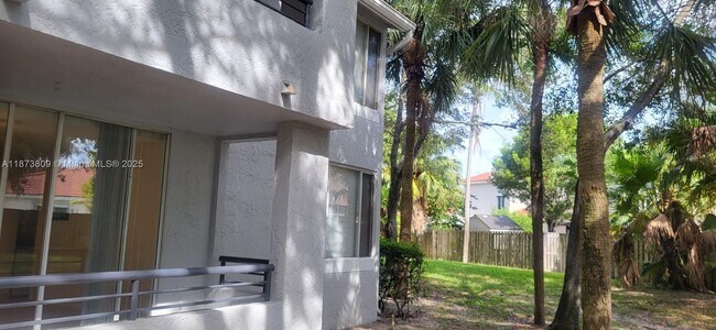 Building Photo - 631 Lyons Rd