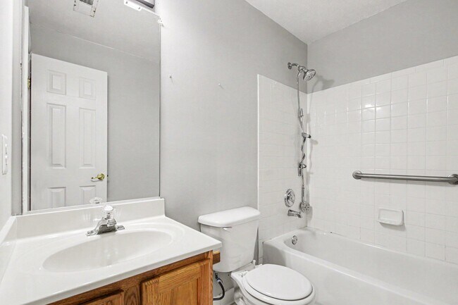 Building Photo - 3395 Bountiful Ln