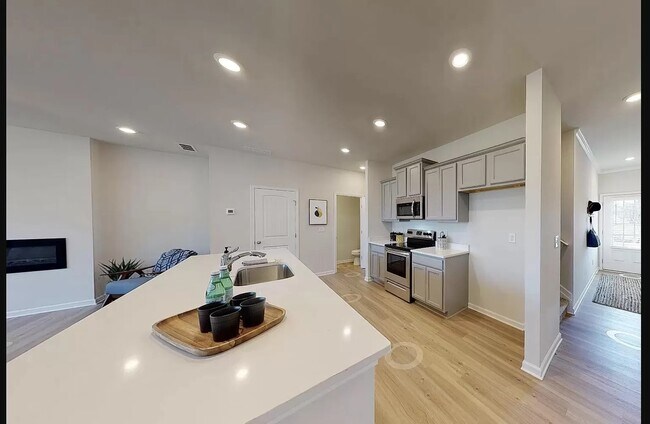 Building Photo - 373 Whitetail Cir