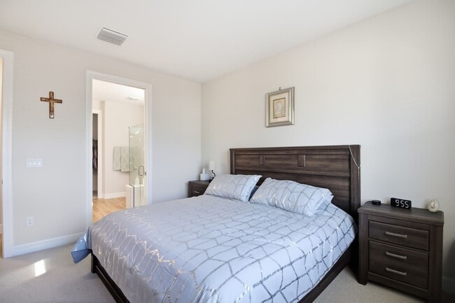 Building Photo - 55+ Community Twin Lakes St Cloud, FL