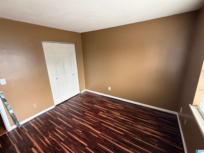 Building Photo - 838 Beacon Pkwy W