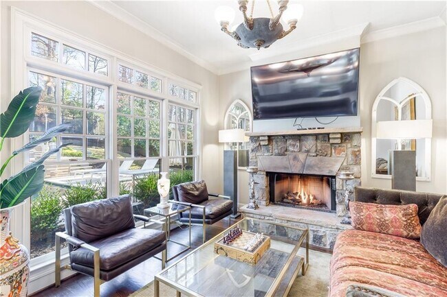 Building Photo - 2991 Sequoyah Dr NW