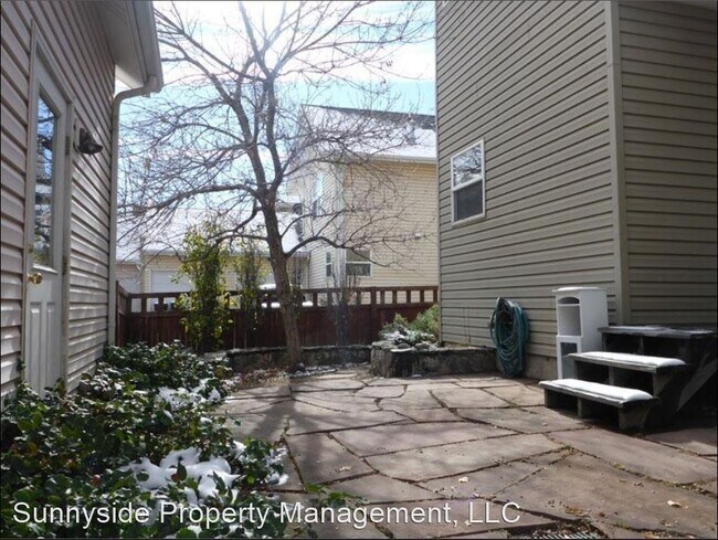 Building Photo - 3 br, 3.5 bath House - 4692 17th Street