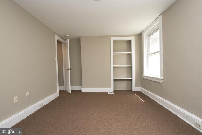 Building Photo - 1606 Rodman St