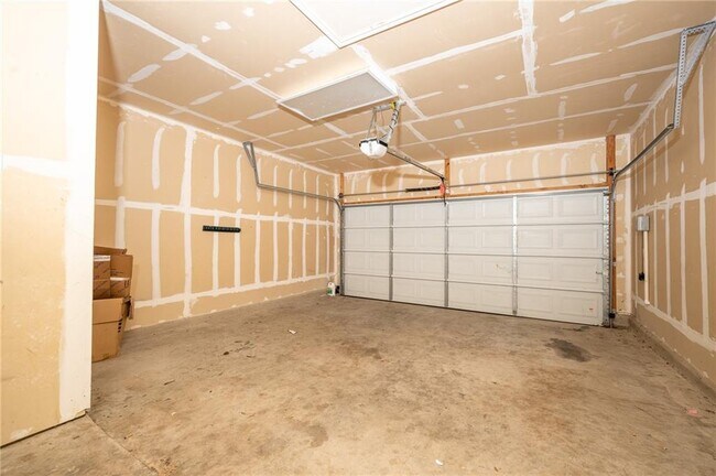 Building Photo - 1707 Big Bend Dr