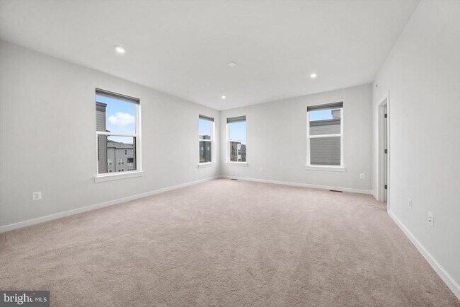 Building Photo - 14256 Newbrook Dr