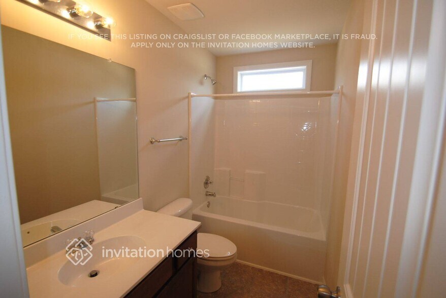 Building Photo - 2604 Bluestone Dr SW