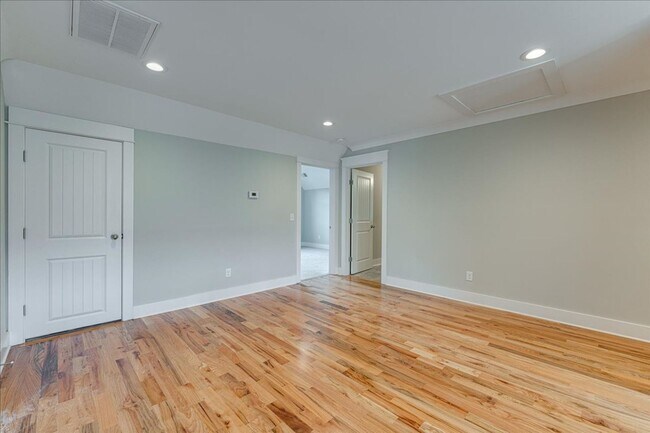 Building Photo - Beautiful, 5 bedroom Ooltewah Home!