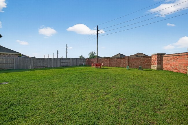 Building Photo - 27222 Woodridge Gln Dr