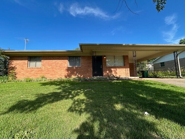 Building Photo - 5205 Nelbrook Dr