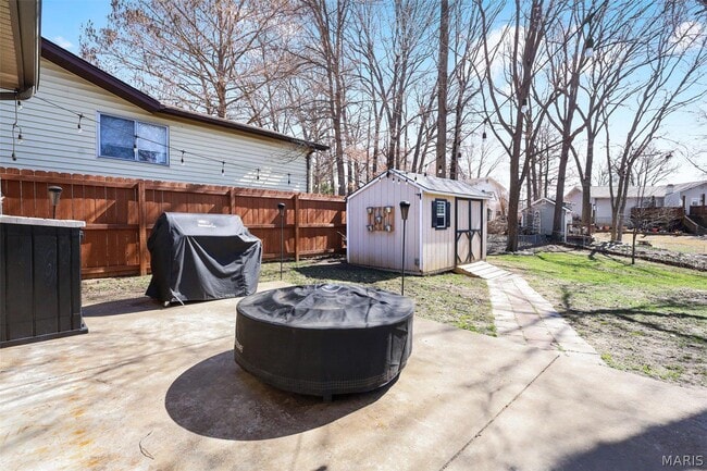 Building Photo - 145 Barkwood Trails Dr