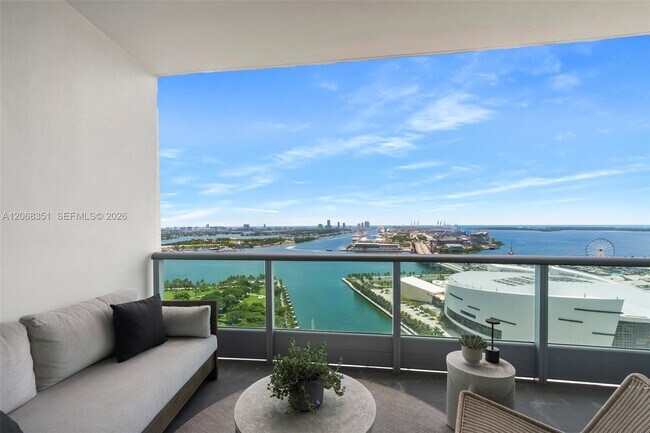 Building Photo - 900 Biscayne Blvd