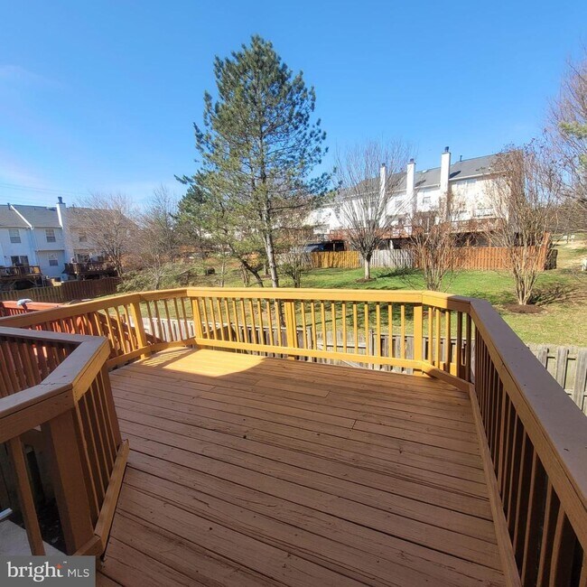 Building Photo - 10918 Pope St