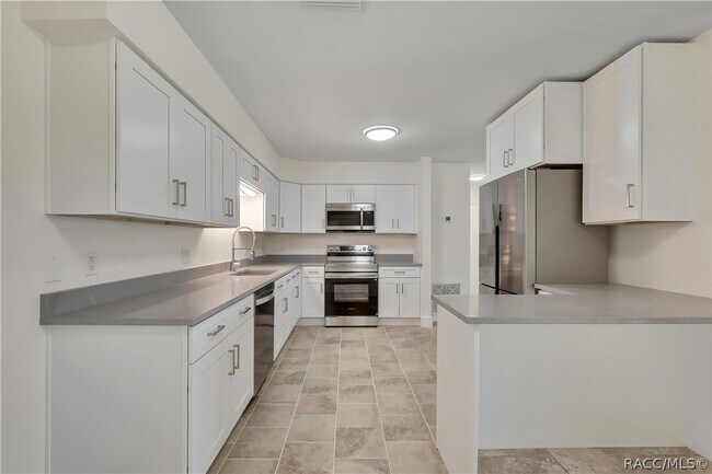 Building Photo - 1019 E Turner Camp Rd