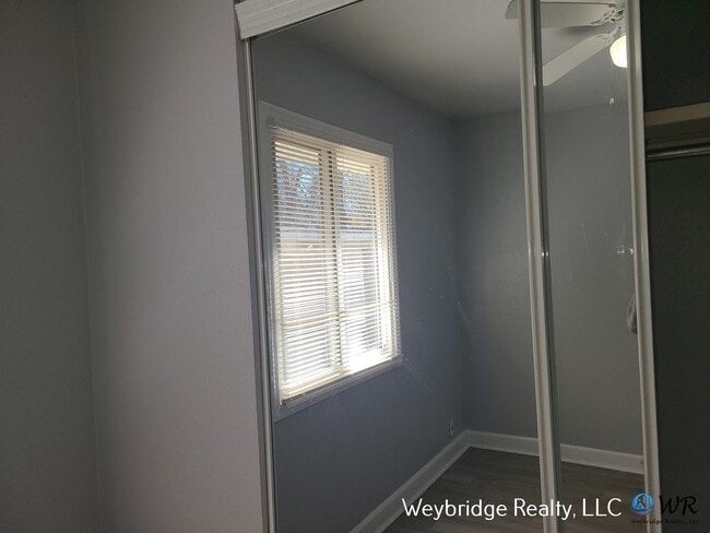 Building Photo - Charming 3-Bedroom Ranch with Private Yard & Garage in Northbrook/Colerain Township