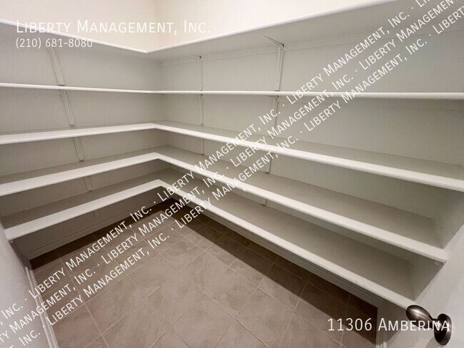 Building Photo - 11306 Amberina-