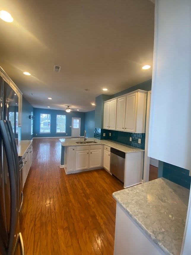 Building Photo - 421 Emerson Dr