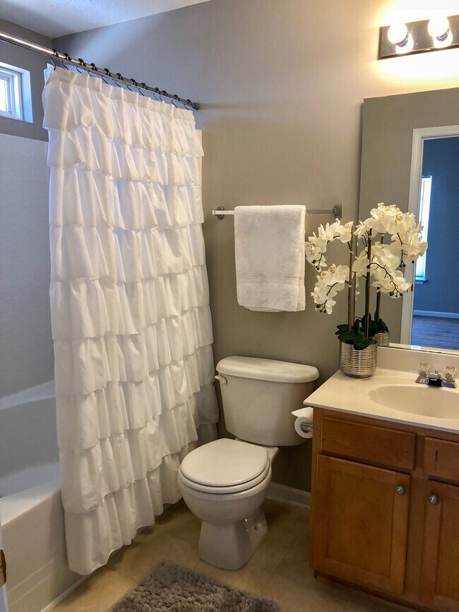 Building Photo - 58 Sikes Cir