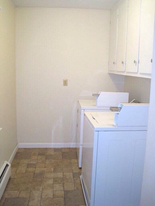 Coin op. Laundry - 189 Russell St