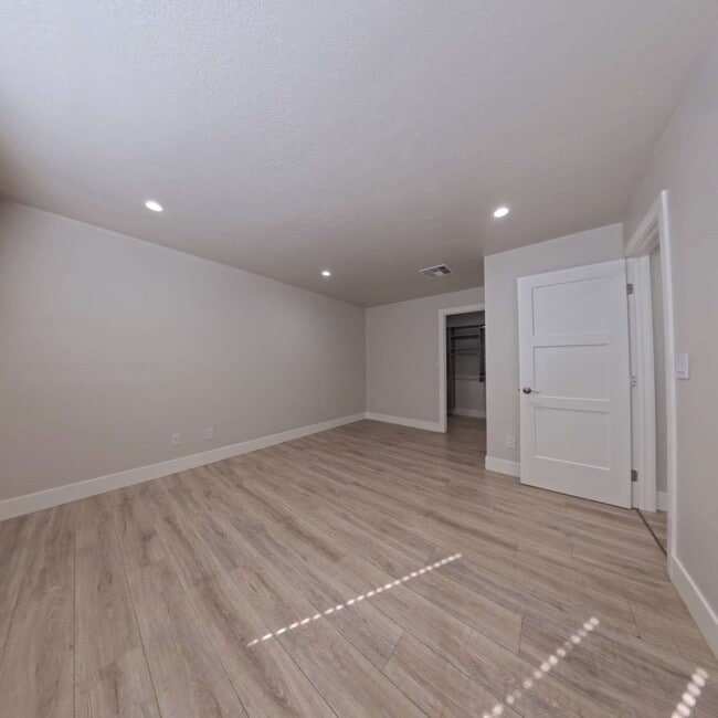 Building Photo - Highly Remodeled | Customer Closets | Gated Community