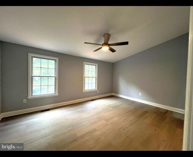 Building Photo - 43 Wellspring Cir