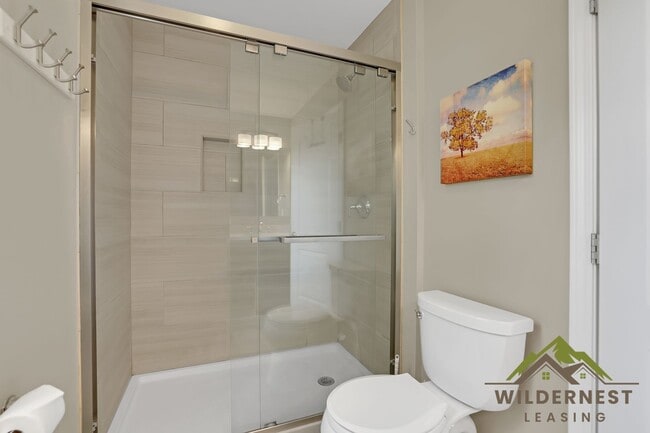 Building Photo - Winter Rental- HOT TUB, Quiet townhome with hot tub and two living areas