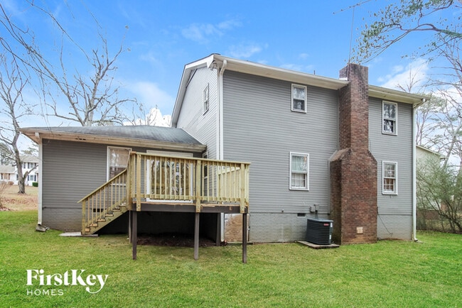 Building Photo - 1485 George Dr SE