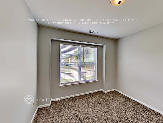Building Photo - 4601 Falcon Chase Dr SW