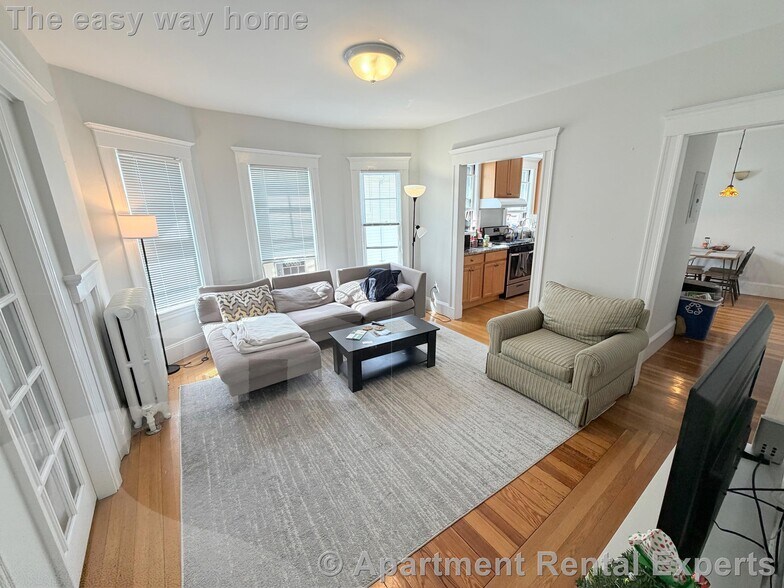 Building Photo - 34 Leonard St