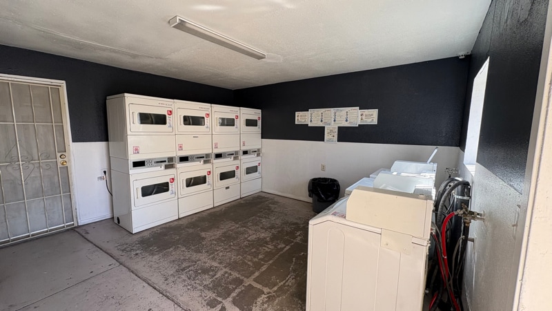 Building Photo - 3300 Civic Center Dr