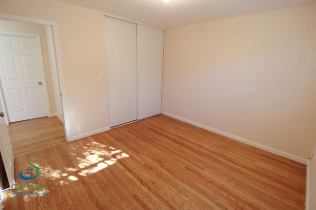 Building Photo - $4395 - Beautiful Sunnyvale 3 Bedroom Home...