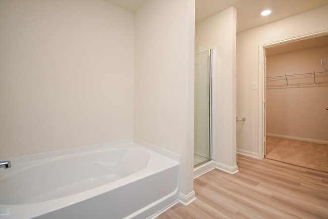 Building Photo - 405 Texas Olive Dr