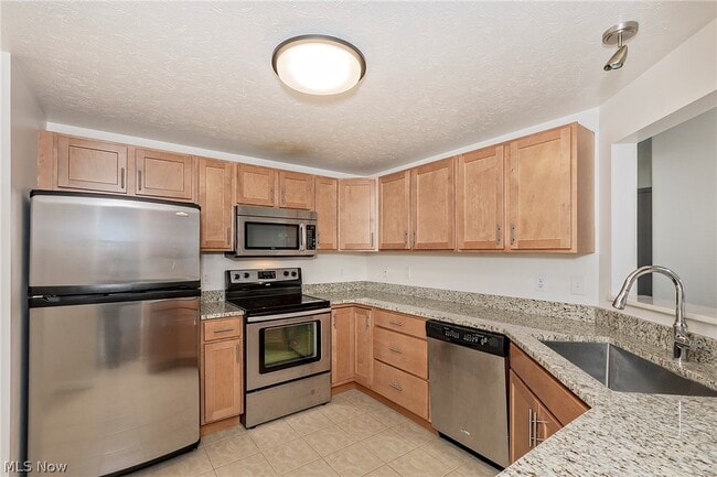 Building Photo - 26101 Village Ln