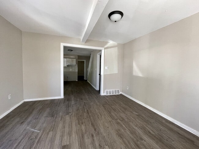 Building Photo - PRICE IMPROVEMENT Stunning 3 Bedroom Home FOR RENT in Millville NJ $1575