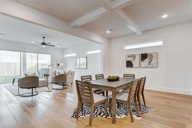 Building Photo - 7818 Janak Dr