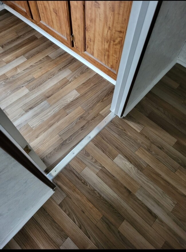 Building Photo - 21 Serena Dr