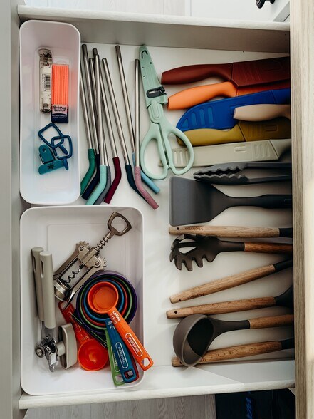 kitchen - 22101 Nowlin St
