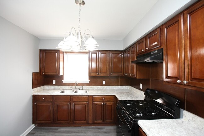 Building Photo - 4501 W 29th St