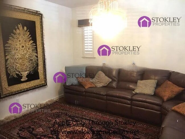 Building Photo - 2103 Maidenhair Way