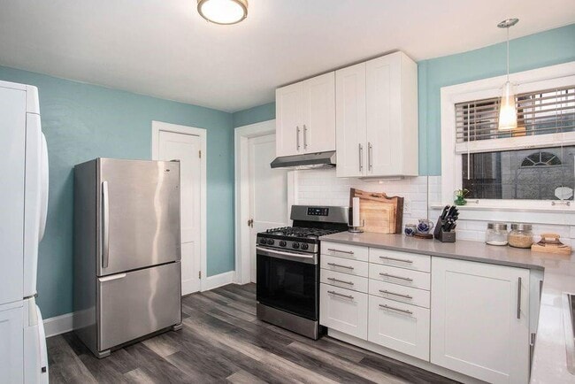 Building Photo - 1755 Langston Ave SW