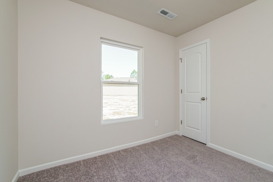 Building Photo - 1212 Hope Farm Dr