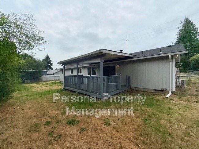 Building Photo - 4604 NE 137th Ave