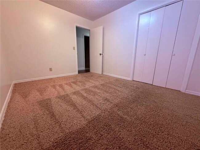 Building Photo - 3761 N Whippoorwill Ct
