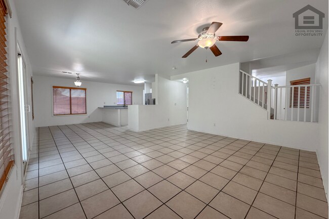 Building Photo - 11595 W Holly St