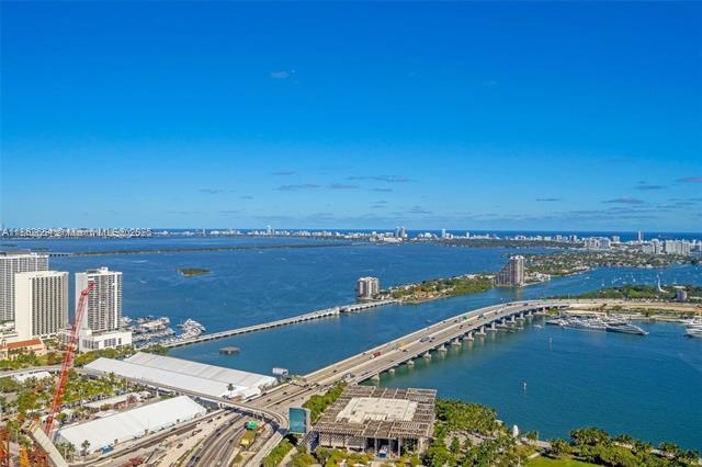 Building Photo - 900 Biscayne Blvd