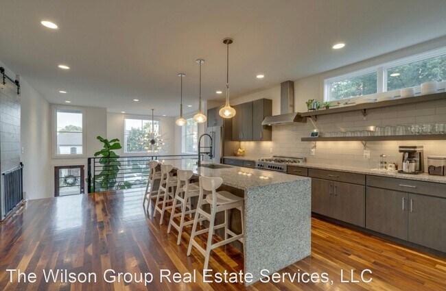 Building Photo - 4 br, 4 bath House - 2217B 11th Avenue South