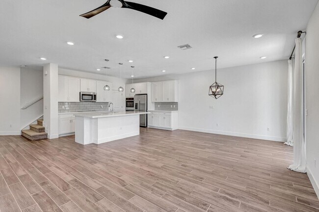 Building Photo - 229 Preserve Trl S