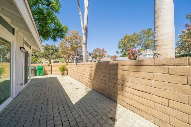 Building Photo - 850 Tucson Ct