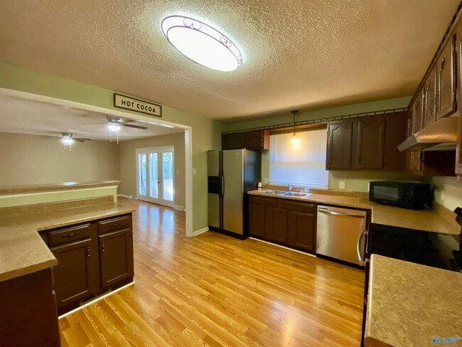 Building Photo - 1016 Arnold Rd